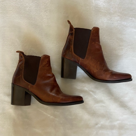 Steve Madden Cognac Leather PISTOL Ankle Boots Booties 7 - Picture 4 of 8